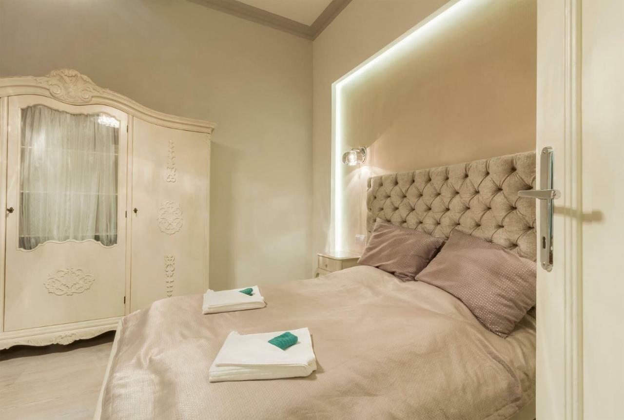 Vori Vori De Luxe Apartment Budapest Ngoại thất bức ảnh